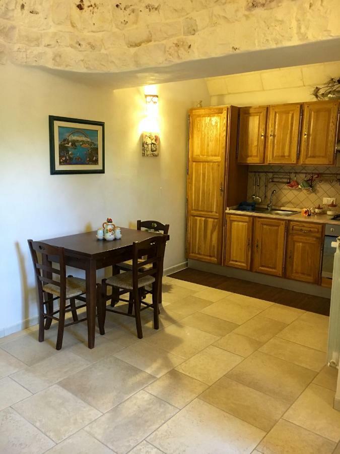 Il Trullo Di Giulietta Bed & Breakfast Impalata Luaran gambar